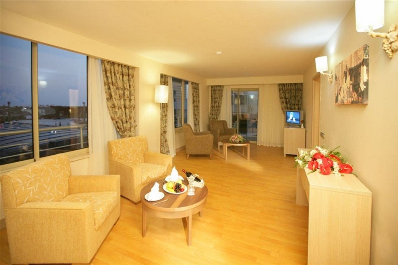 Golden Imperial Resort Hotel 코라클리 외부 사진